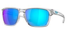 Okulary Mężczyzna OAKLEY SYLAS. Białe okulary przeciwsłoneczne męskie Oakley, z acetatu. Za 577.75 zł.