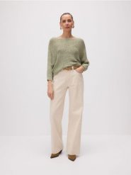 Sweter kimono - jasnozielony. Zielone swetry klasyczne damskie Reserved, l, z dzianiny, bez kołnierzyka. W wyprzedaży za 69.99 zł.