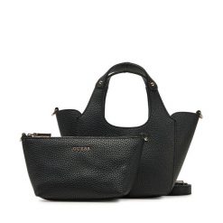Torebka Guess. Czarne torebki klasyczne damskie Guess, z aplikacjami, bez dodatków. Za 329.99 zł.