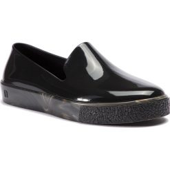 Półbuty MELISSA - Ground II Ad 32518 Black/Clear 51912. Czarne półbuty damskie Melissa, bez wzorów, z tworzywa sztucznego, bez obcasa, na płaskiej podeszwie. W wyprzedaży za 199.00 zł.