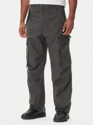 G-Star Raw Spodnie materiałowe R-3N D25224-D191 Szary Straight Fit. Szare spodnie materiałowe męskie G-Star Raw, bez wzorów, z bawełny, retro. Za 579.99 zł.