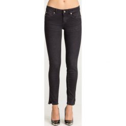 JEANSY SWEET SLIM FIT BOTTOM UP LIU JO. Czarne jeansy damskie Liu Jo. Za 659.00 zł.