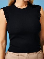 Koszulka z haftowanymi rękawami - czarny. Czarne t-shirty damskie Sinsay, l, bez wzorów, bez kołnierzyka. Za 19.99 zł.