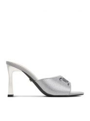 Juicy Couture Klapki CEO-259-29-06 Srebrny. Szare klapki damskie Juicy Couture, bez wzorów, z materiału, bez obcasa. Za 249.99 zł.