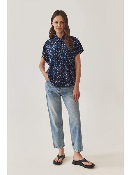 TATUUM Bluzka w kolorze granatowym rozmiar: 38. Niebieskie bluzki damskie Tatuum, bez wzorów, z wiskozy, bez kołnierzyka, bez ramiączek. Za 78.84 zł.