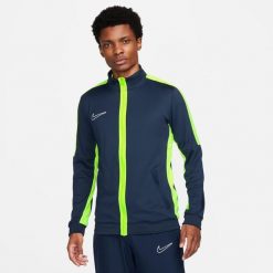Bluza treningowa męska Nike Academy 23. Niebieskie bluzy bez kaptura męskie Nike, bez wzorów, sportowe, bez kołnierzyka, bez ramiączek. Za 199.99 zł.
