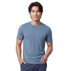 T-shirt sportowy z krótkim rękawem męski Go Dri All Day Tee. Niebieskie t-shirty męskie Skechers, m, bez wzorów, z denimu, bez kołnierzyka. Za 129.99 zł.