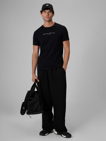 4F T-shirt slim z nadrukiem męski - czarny XL. Czarne t-shirty męskie 4f, m, bez wzorów, z bawełny, bez kołnierzyka. Za 69.99 zł.