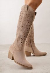 Ciemnobeżowe Ażurowe Kozaki Typu Kowbojki na Stożkowym Obcasie Antastus. Brązowe kozaki damskie Renee, z zamszu, bez obcasa, na obcasie. Za 199.99 zł.