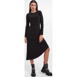 Sukienka Gelly MAX MARA LEISURE. Sukienki damskie Max Mara Leisure, s, bez wzorów, bez kołnierzyka, bez ramiączek. W wyprzedaży za 566.37 zł.