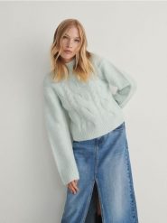 Sweter z warkoczowym splotem - jasnozielony. Zielone swetry klasyczne damskie Reserved, l, z dzianiny, bez kołnierzyka. W wyprzedaży za 59.99 zł.