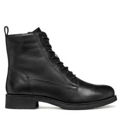 Botki Geox. Czarne botki damskie Geox, bez obcasa, na płaskiej podeszwie, bez zapięcia. Za 399.99 zł.
