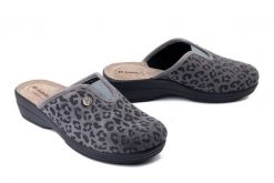 INBLU LV-16 025 szary, kapcie damskie. Szare kapcie damskie Inblu, z gumy. Za 80.99 zł.