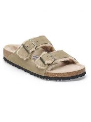 Birkenstock Skórzane klapki "Arizona Shearling" w kolorze szarobrązowym rozmiar: 36. Brązowe klapki damskie Birkenstock, bez wzorów, bez obcasa. Za 418.26 zł.