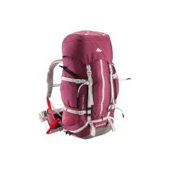 Plecak trekkingowy Easyfit 50 l damski. Fioletowe plecaki damskie QUECHUA, bez wzorów, z materiału. Za 299.99 zł.