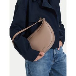 Torebka JENNY. Brązowe torebki klasyczne damskie Jenny, bez wzorów, bez dodatków. Za 129.99 zł.