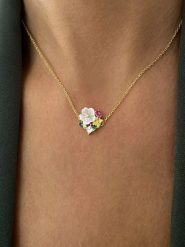 Les Petites Précieuses Pozłacany naszyjnik z elementem ozdobnym - dł. 40 cm rozmiar: onesize. Białe naszyjniki damskie Les Petites Précieuses, pozłacane. Za 130.99 zł.