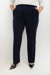 Klasyczne granatowe spodnie z gumką i kieszeniami On Repeat czarne Plus Size Oversize. Czarne spodnie materiałowe damskie Moda Size Plus Iwanek, bez wzorów, z elastanu, biznesowe, plus size. Za 169.90 zł.