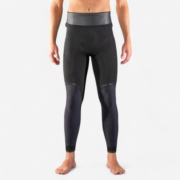 Spodnie do łowiectwa podwodnego męskie Subea SPF 900 z neoprenu 5 mm. Czarne spodnie materiałowe męskie Decathlon, bez wzorów, z neoprenu. Za 399.99 zł.