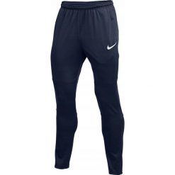 Spodnie Męskie Treningowe Nike Park 20. Białe spodnie dresowe męskie Nike, bez wzorów, z dresówki. Za 107.99 zł.