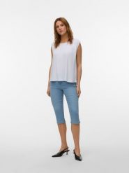 Vero Moda Bluzka w kolorze białym rozmiar: XS. Białe bluzki damskie Vero Moda, s, bez wzorów, bez kołnierzyka, bez ramiączek. Za 52.55 zł.