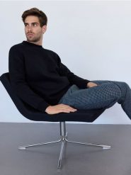 Gładka bluza z bawełną - czarny. Czarne bluzy bez kaptura męskie Reserved, l, z bawełny. W wyprzedaży za 59.99 zł.