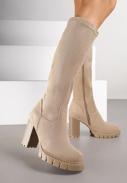 Ciemnobeżowe Kozaki z Imitacji Zamszu na Słupkowym Obcasie Falirelle. Brązowe kozaki damskie Born2be, z jeansu, bez obcasa, na obcasie. Za 119.99 zł.