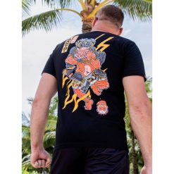 MANTO x Yauhen Abu t-shirt ONI czarny. Czarne t-shirty męskie Manto, m, bez wzorów, bez kołnierzyka. Za 109.00 zł.