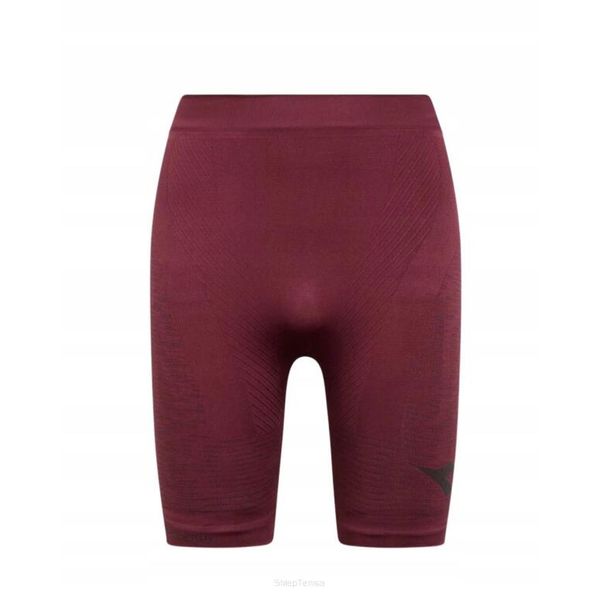 Spodenki kompresyjne Diadora Shorter Stratouno. Czerwone szorty damskie Diadora, bez wzorów, sportowe. Za 169.00 zł.