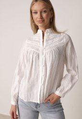 Biała Bawełniana Rustykalna Koszula ze Stójką i Koronkowymi Wstawkami Felielia. Białe koszule damskie Born2be, l, bez wzorów, z bawełny, eleganckie, bez kołnierzyka, bez ramiączek. Za 139.99 zł.