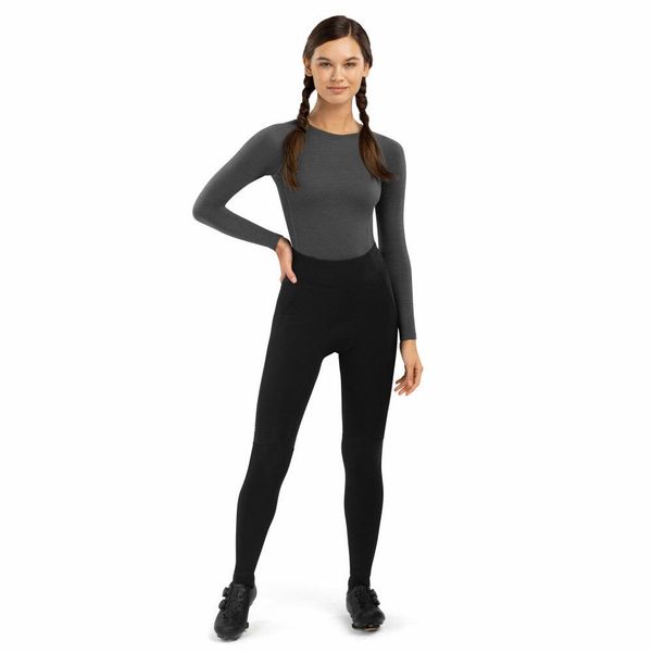 Damskie długie spodnie rowerowe z wkładką Kolarstwo Siroko Core Lookout. Czarne spodnie materiałowe damskie SIROKO, bez wzorów, z elastanu. Za 126.00 zł.