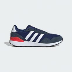 Buty Run 60s 4.0. Białe buty trekkingowe męskie Adidas, bez zapięcia, trekkingowe. Za 259.00 zł.