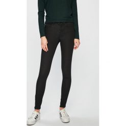 Noisy May - Jeansy. Czarne jeansy damskie Noisy may. W wyprzedaży za 49.90 zł.