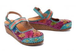 LAURA VITA Fascineo 0321 turquoise, sandały damskie. Sandały damskie Laura Vita, bez wzorów, ze skóry, bez obcasa, na koturnie. Za 384.90 zł.