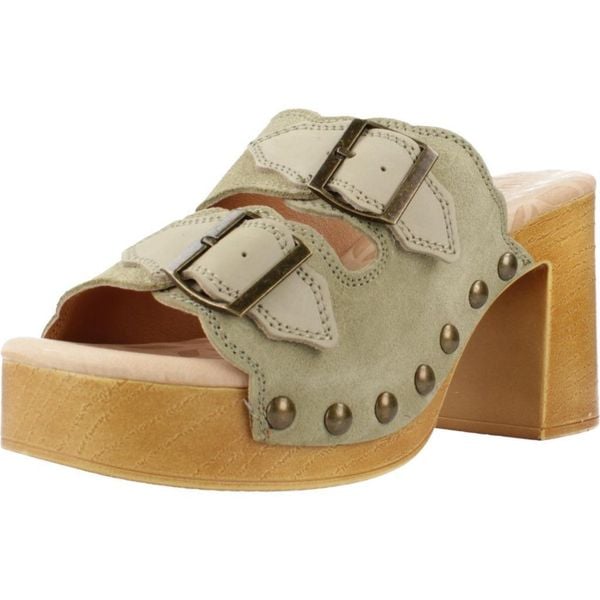 Sandały MTNG 53631M Zielony. Zielone sandały damskie MTNG, bez wzorów, ze skóry, bez obcasa. Za 176.99 zł.