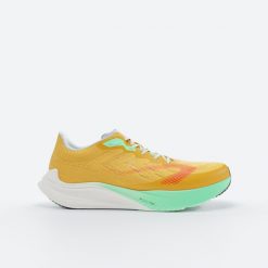 Buty do biegania męskie Kiprun KD900 light. Brązowe obuwie do biegania damskie KIPRUN. Za 449.99 zł.