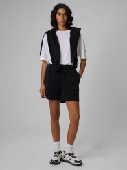 4F Spodenki dresowe z modalem damskie - czarne XL. Czarne szorty damskie 4f, bez wzorów, z dresówki, z podwyższonym stanem. Za 129.99 zł.