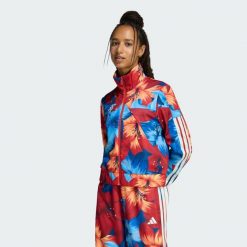 BLUZA DRESOWA ADIDAS x FARM RIO HOUSE OF TIRO. Białe bluzy bez kaptura damskie Adidas, m, z dresówki. Za 279.00 zł.
