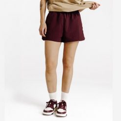 Spodenki damskie Elementals. Fioletowe szorty damskie Decathlon, bez wzorów, z dresówki. Za 79.99 zł.