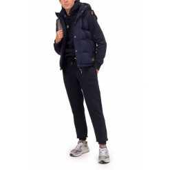 Kurtka bez rękawów z kapturem Superdry Everst. Niebieskie kurtki męskie Superdry., m, bez wzorów, z puchu, z kapturem. W wyprzedaży za 471.50 zł.