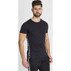 T-SHIRT ICE PLAY. Czarne t-shirty męskie Ice Play, l, bez wzorów, z bawełny, bez kołnierzyka. Za 154.50 zł.