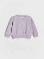 Bawełniana bluza z aplikacją - lawendowy. Fioletowe bluzy i bluzki niemowlęce Reserved, z aplikacjami, z bawełny, bez ramiączek, bez kaptura. W wyprzedaży za 22.99 zł.