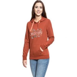 BLUZA MUSTANG Bella H Embroidery BURNT HENNA 1008025 7143. Brązowe bluzy z kapturem damskie Mustang, l. W wyprzedaży za 69.99 zł.