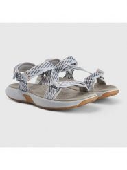 4F Sandały w kolorze szarym rozmiar: 37. Szare sandały damskie 4f, bez wzorów, bez obcasa. Za 153.71 zł.