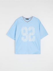 Koszulka z dekoltem V - błękitny. Niebieskie t-shirty damskie Sinsay, l, bez wzorów, bez kołnierzyka. Za 29.99 zł.