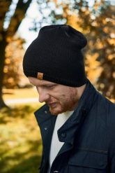 Męska czapka zimowa ocieplana Brødrene cz2 czarna 9913. Czarne czapki męskie na zimę, bez wzorów, eleganckie. Za 49.97 zł.