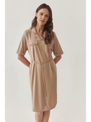 TATUUM Sukienka w kolorze beżowym rozmiar: S. Brązowe sukienki damskie Tatuum, na co dzień, s, bez wzorów, z tkaniny, bez kołnierzyka, bez ramiączek, midi, proste. Za 162.87 zł.