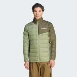 Kurtka Terrex Multi Light Down CLIMAWARM z lekkim ociepleniem z puchu. Brązowe kurtki męskie Adidas, bez wzorów, z puchu, bez kaptura. Za 599.00 zł.