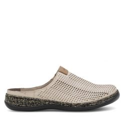 Klapki Rieker. Brązowe klapki damskie Rieker, bez wzorów, bez obcasa. Za 299.99 zł.