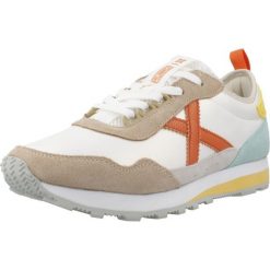 Kapcie MUNICH UM WMN Biały. Białe kapcie damskie munich, ze skóry. W wyprzedaży za 442.30 zł.